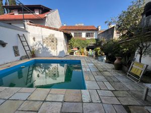 Image 19 - 890257