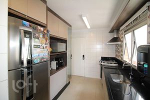Image 7 - 890270