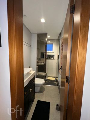 Image 19 - 890272