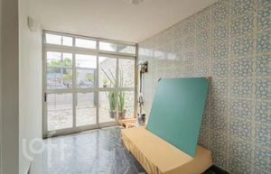 Image 19 - 890273