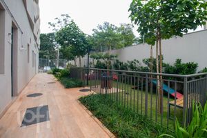 Image 14 - 890278