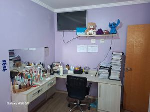 Image 9 - 890280