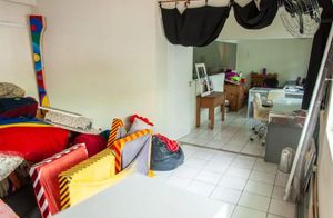 Image 7 - 890287