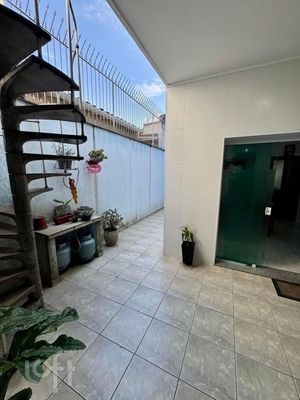 Image 7 - 890315