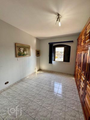 Image 18 - 890315