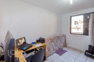 Image 3 - 890319