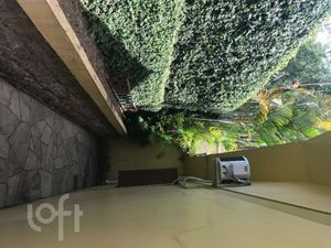 Image 33 - 890339