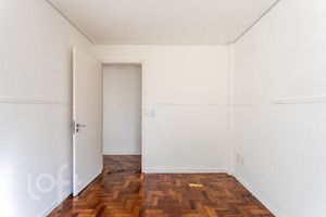 Image 31 - 890349