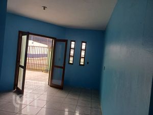 Image 0 - 890360