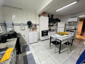 Image 17 - 890363