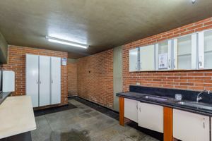 Image 24 - 890394