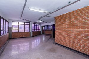 Image 29 - 890394