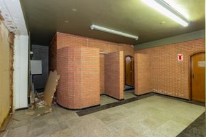 Image 33 - 890394