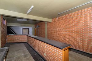 Image 62 - 890394