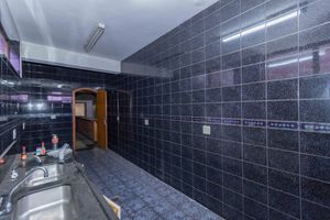 Image 65 - 890394