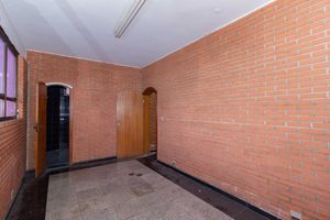 Image 66 - 890394