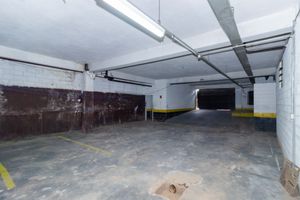 Image 83 - 890394