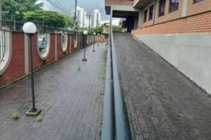 Image 1 - 890394