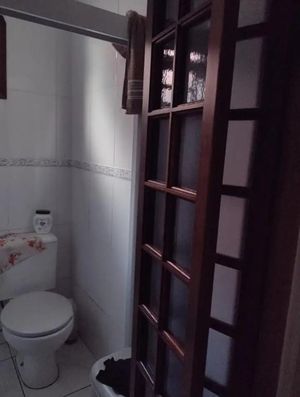 Image 9 - 890396