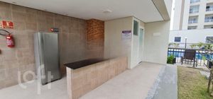 Image 14 - 890402