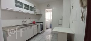 Image 7 - 890404