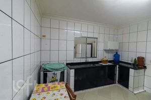 Image 2 - 890417