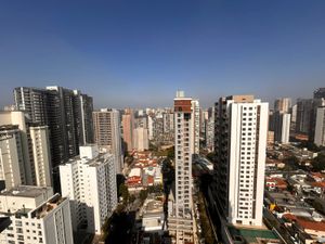 Image 15 - 890425