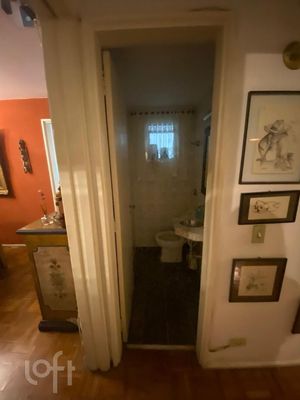 Image 11 - 890432