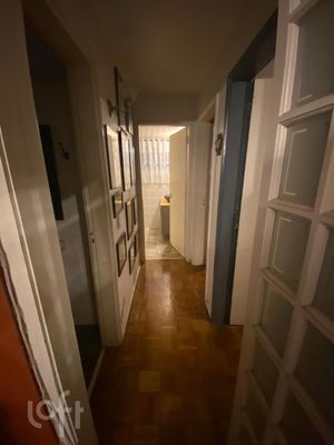 Image 8 - 890432