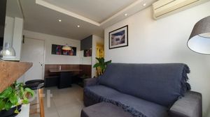 Image 12 - 890448