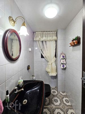 Image 19 - 890456