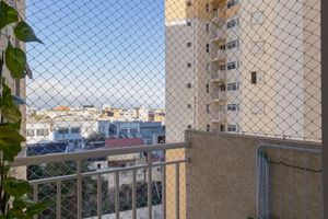 Image 33 - 890457