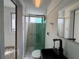 Image 15 - 890468