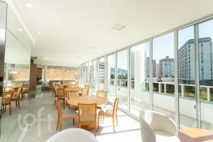 Image 1 - 890473