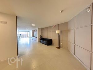 Image 23 - 890483