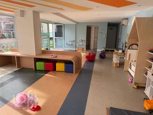 Image 21 - 890483