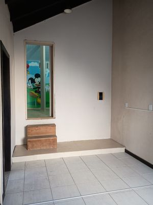 Image 17 - 890489