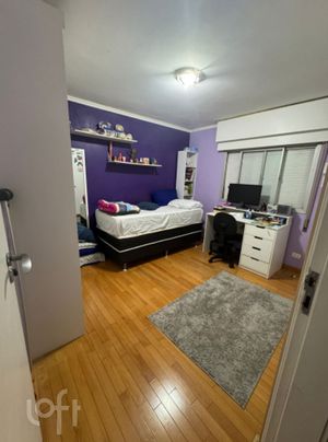 Image 4 - 890492