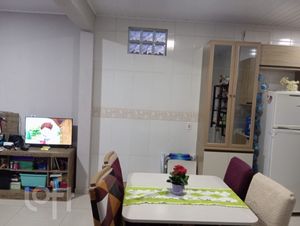 Image 5 - 890507