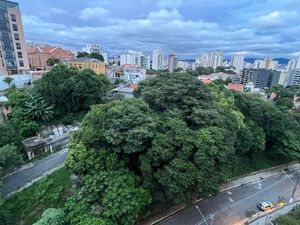 Image 9 - 890519