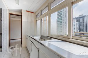 Image 9 - 890534