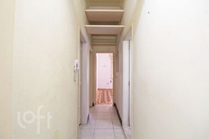 Image 21 - 890543