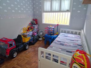 Image 9 - 890547