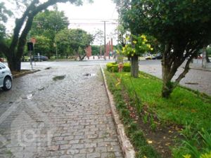 Image 9 - 890559