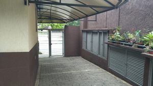 Image 9 - 890564
