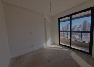 Image 12 - 890650