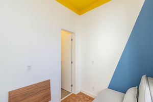 Image 17 - 890662
