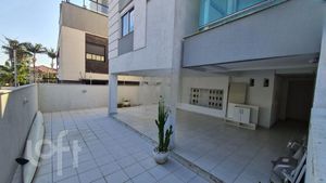 Image 13 - 890666