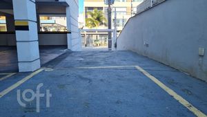 Image 15 - 890666
