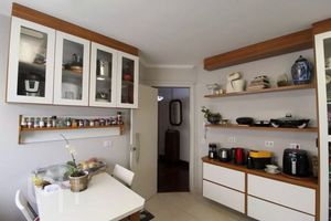 Image 9 - 890700